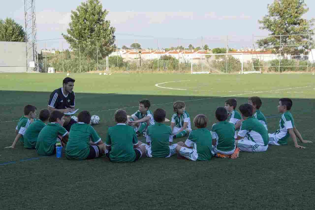Ya en marcha la Escuela de Fútbol de la Fundación RBB en el Aljarafe