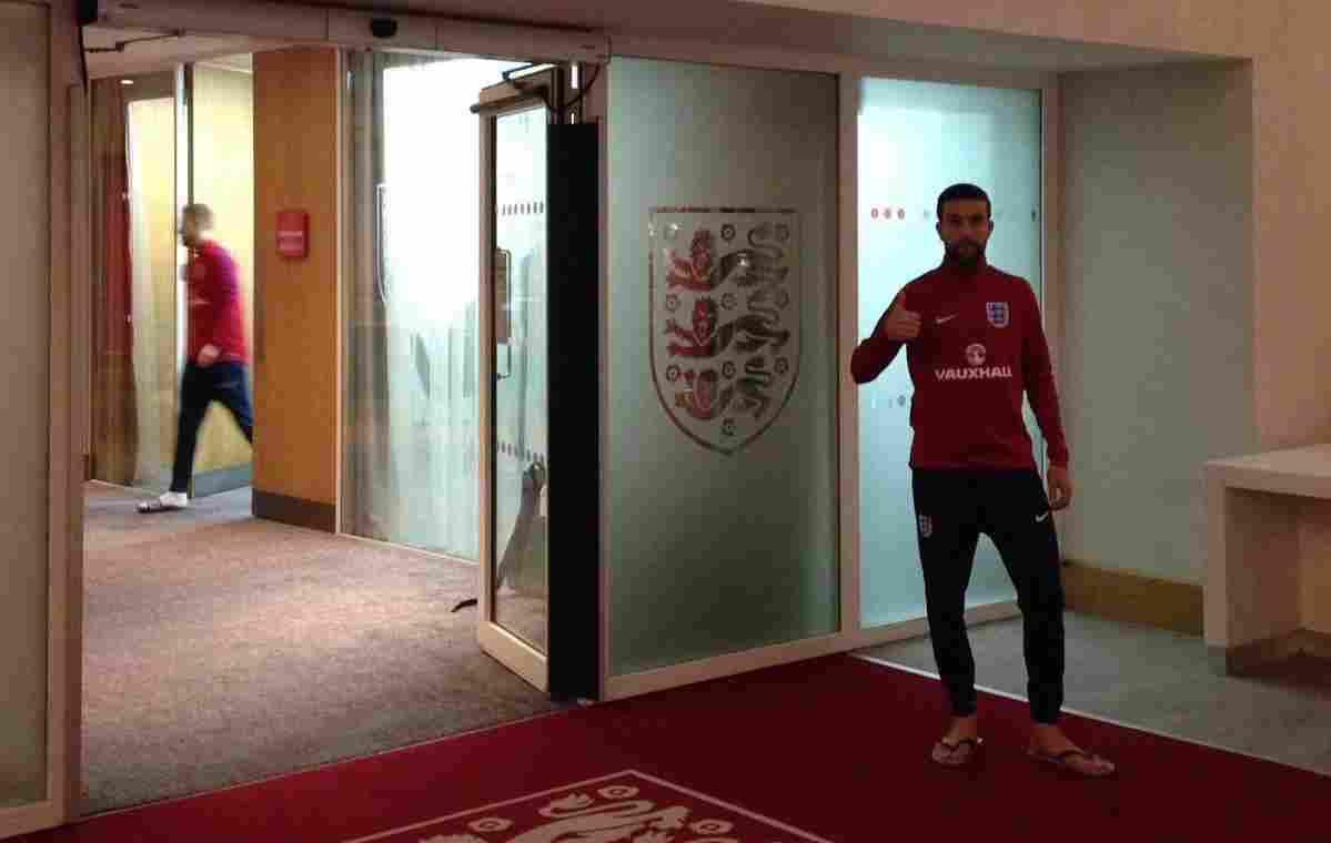Wallace, de vuelta a Sevilla tras la concentración con la selección inglesa 