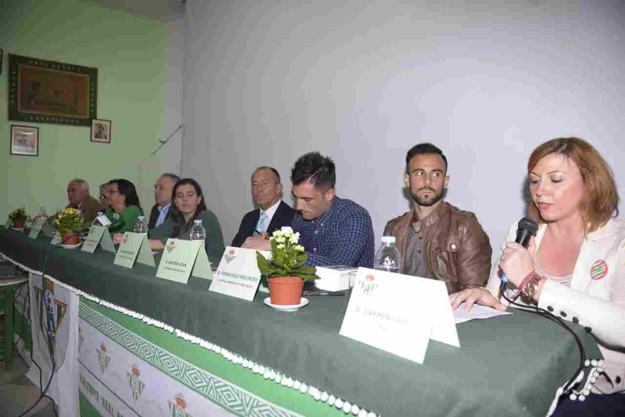 Cantillana vibra con la visita del Real Betis Balompié
