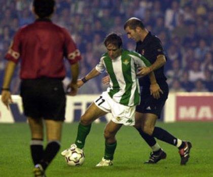 El Benito Villamarín, estadio difícil para Zinedine Zidane