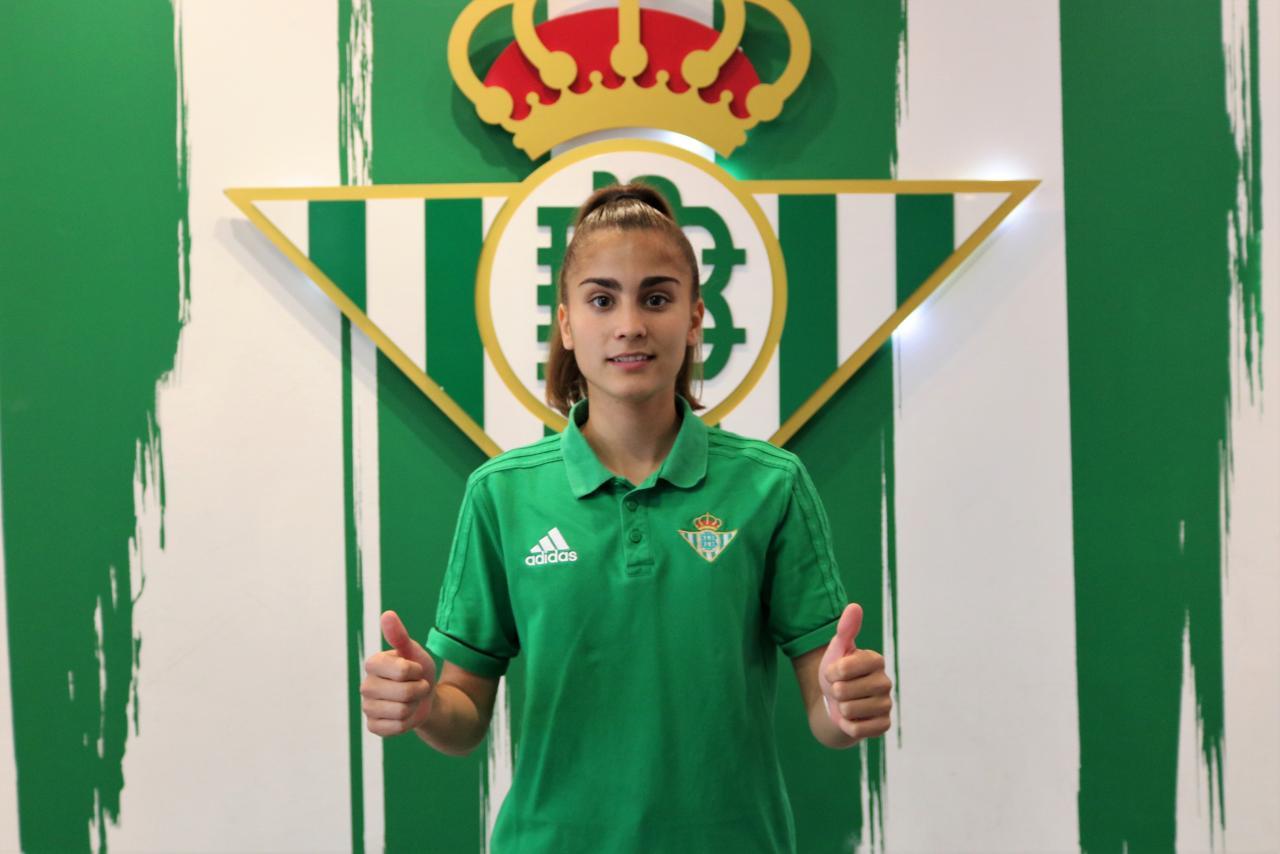 Andrea renueva una temporada con el Real Betis Féminas