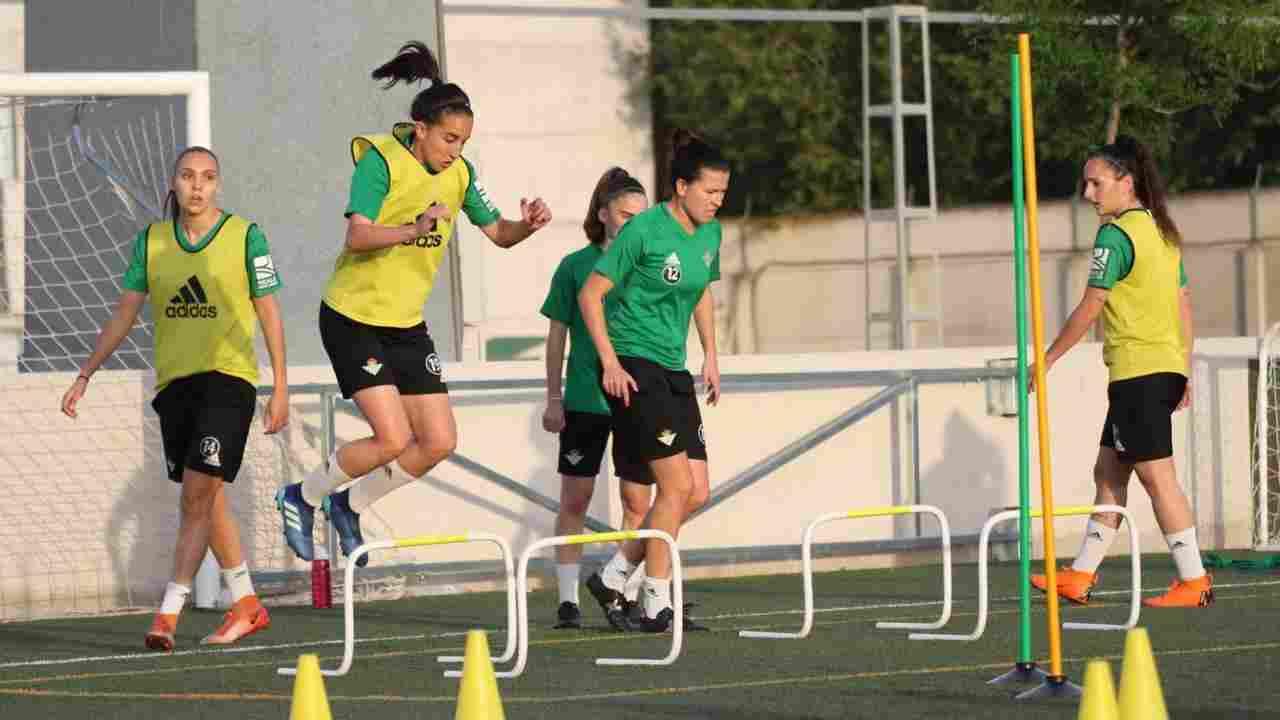 El Real Betis Féminas ya prepara el partido ante el Sporting de Huelva