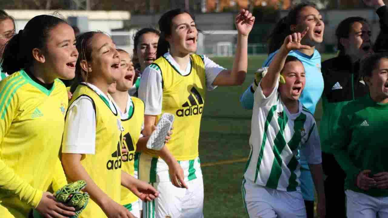 Paso de gigante del filial y del infantil en dos duelos claves