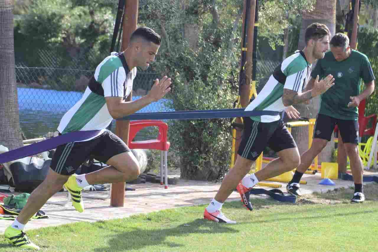 Poyet recupera efectivos para el circuito físico del domingo