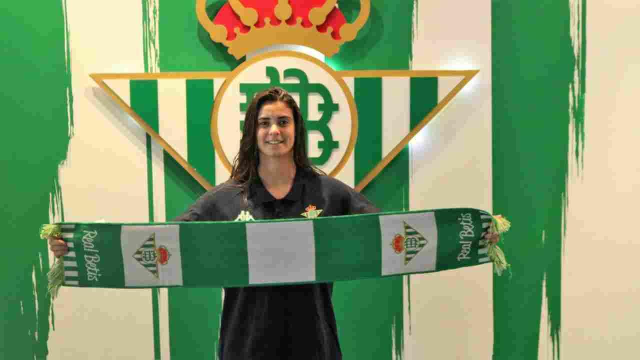 Cristina Muñoz renueva dos temporadas con el Real Betis Féminas