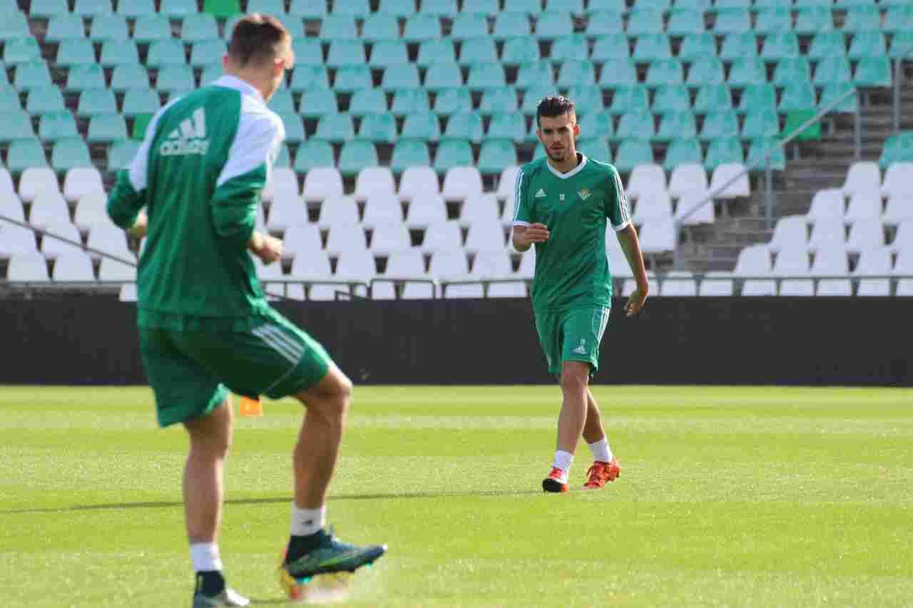 Dani Ceballos completa con normalidad el entrenamiento matinal
