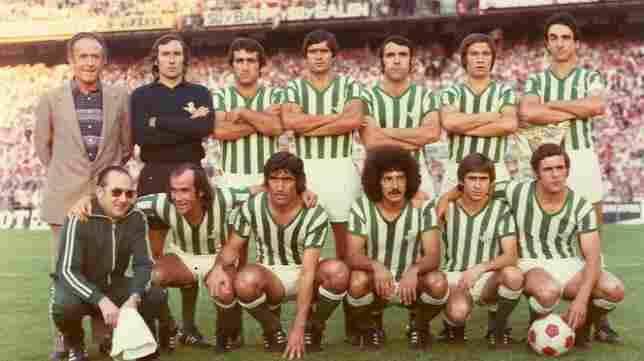 Homenaje del Real Betis al Estadio Vicente Calderón con motivo de su última visita al campo donde se proclamó Campeón de Copa en 1977 y 2005