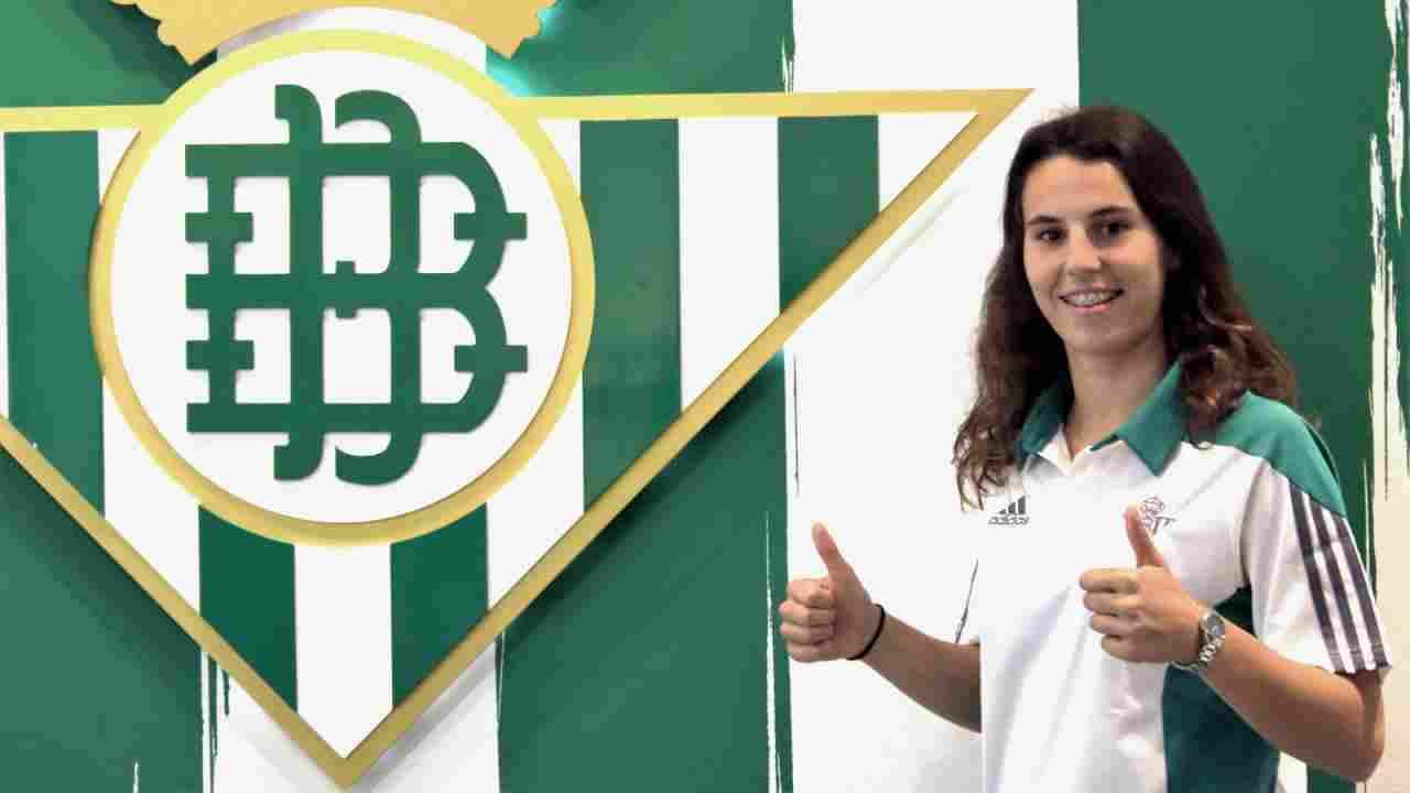 Maddi Torre: “Estoy encantada de poder defender esta camiseta”