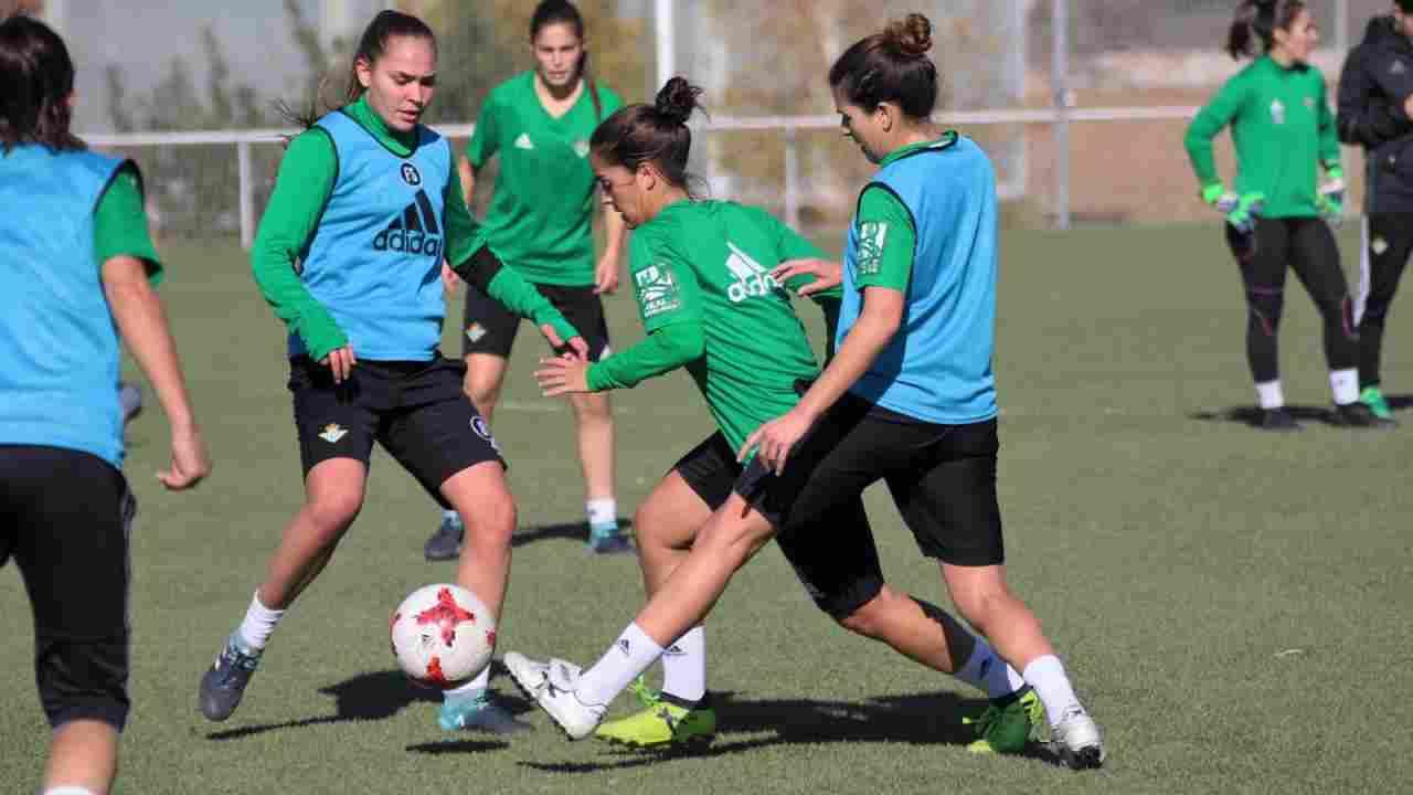 El Real Betis Féminas entrenará toda la semana en la Ciudad Deportiva Luis del Sol