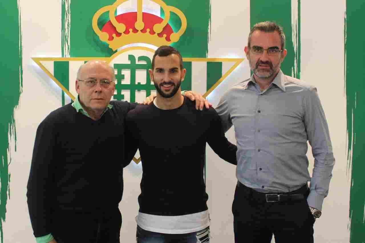 El Real Betis incorpora a Martín Montoya