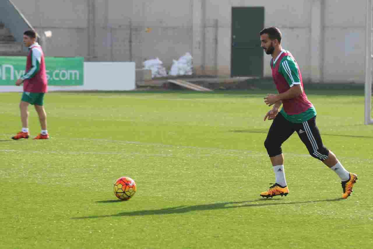 Montoya se ejercita por primera vez junto a sus compañeros