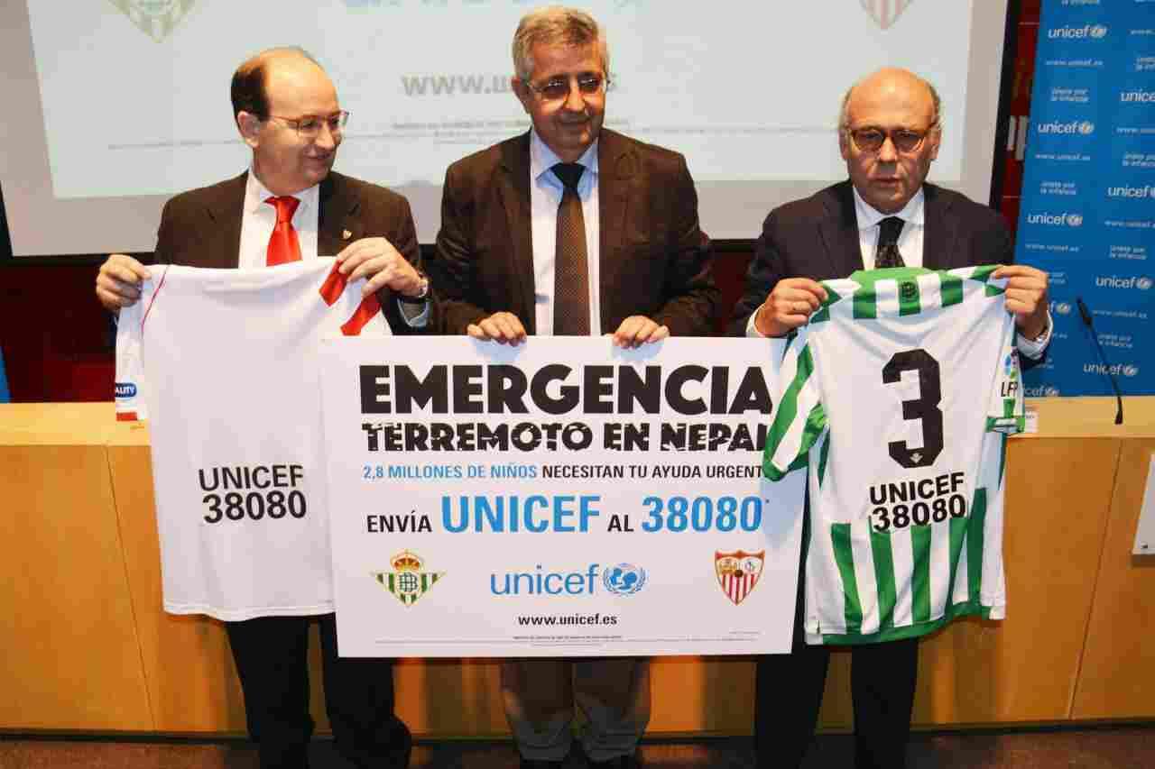 Real Betis Balompié y Sevilla FC se unen a UNICEF para ayudar a los niños afectados por el terremoto en Nepal