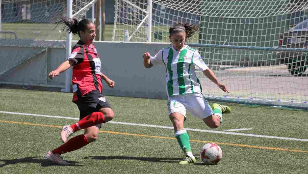 Paula Perea: "Hay que ganar el derbi e intentar hacer el mejor papel posible en la Copa"