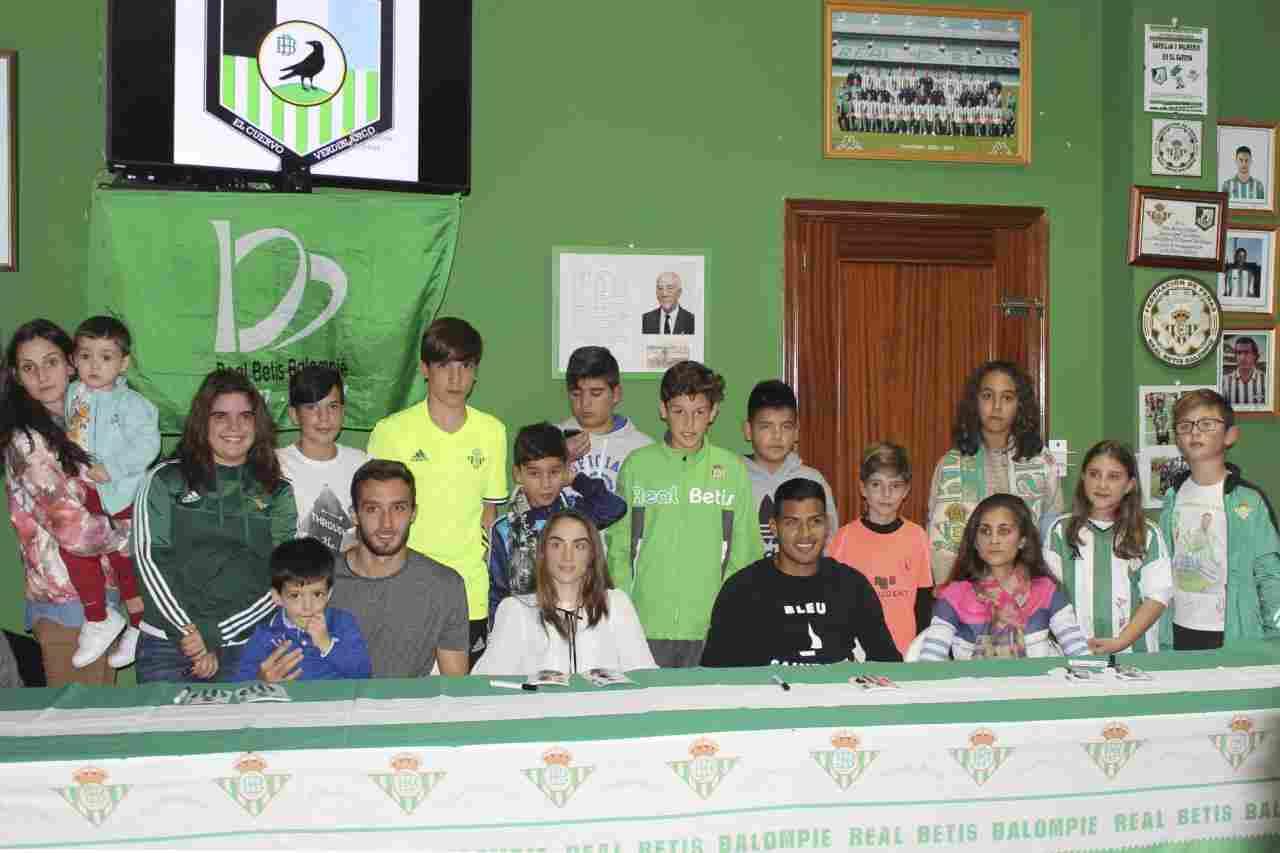 El Real Betis, presente en el 5º aniversario de la Peña Bética El Cuervo Verdiblanco
