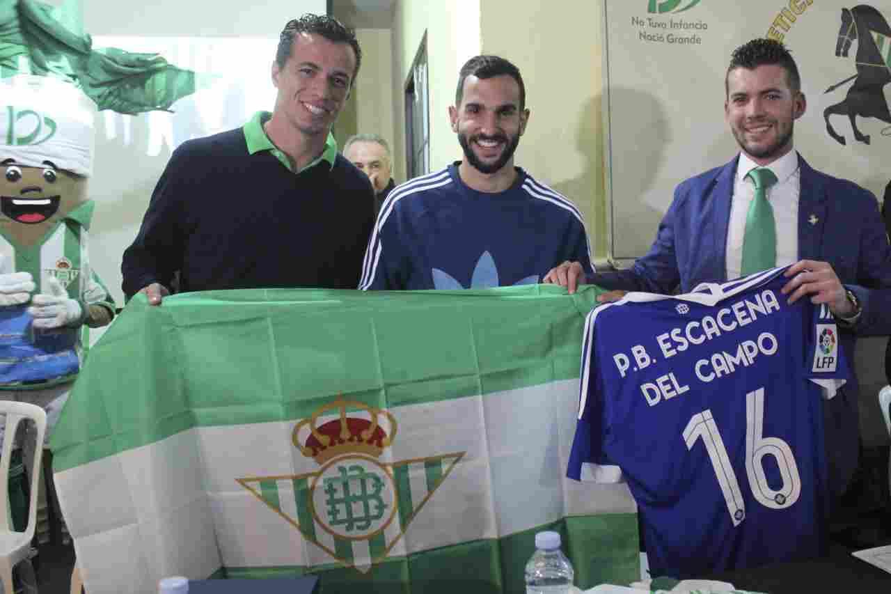 El Real Betis visita la Peña Cultural Bética El Centenario de Escacena del Campo