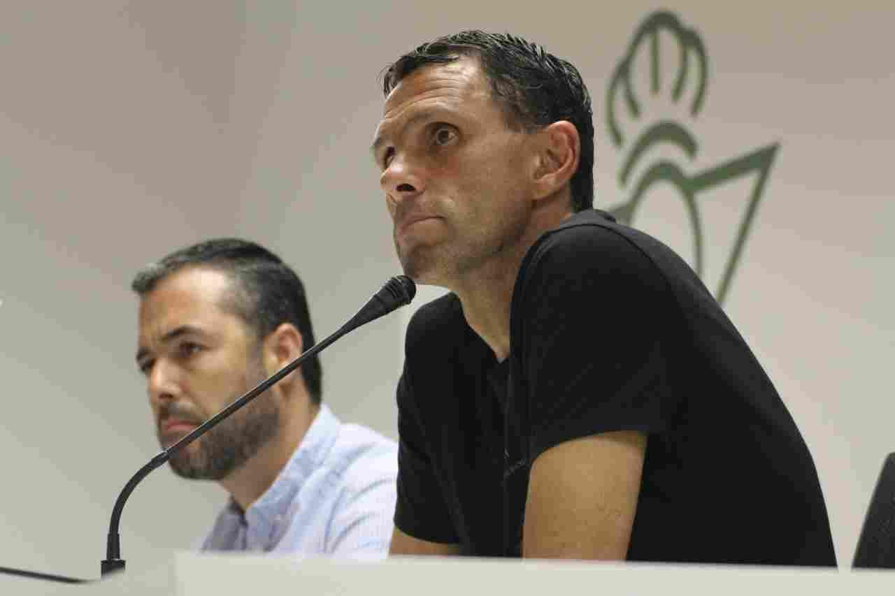 Poyet: "El de mañana es un partido muy importante porque tenemos ya que hacernos fuertes en casa"