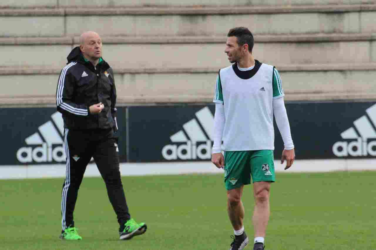 El equipo se ejercita en la Ciudad Deportiva Luis del Sol con las bajas de Joaquín y Piccini