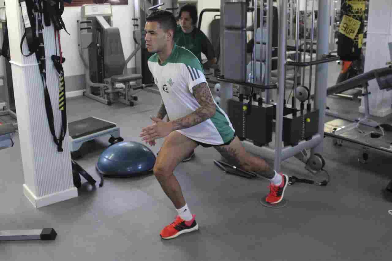Sanabria realiza trabajo específico en el gimnasio en el primer entrenamiento del sábado