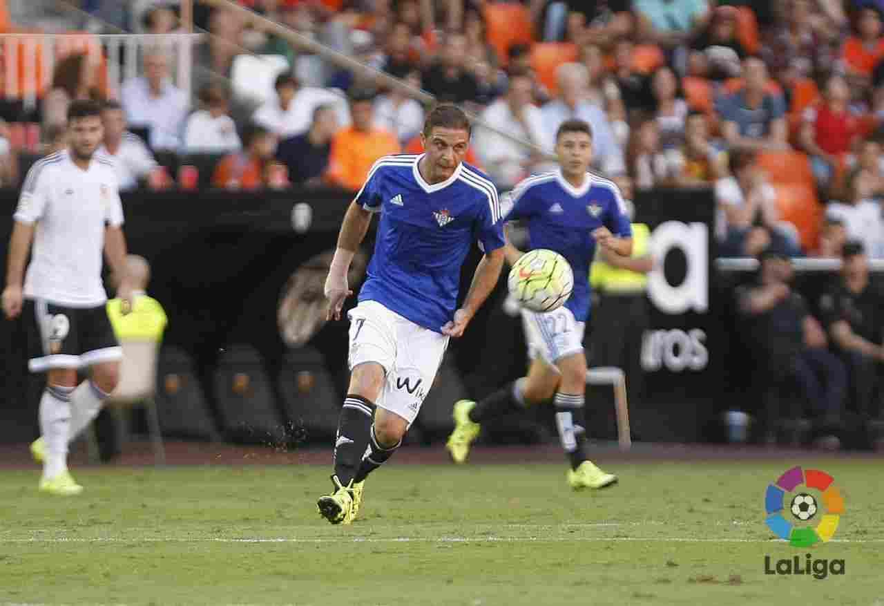 Valencia CF 0-Real Betis 0: Punto de raza en Mestalla